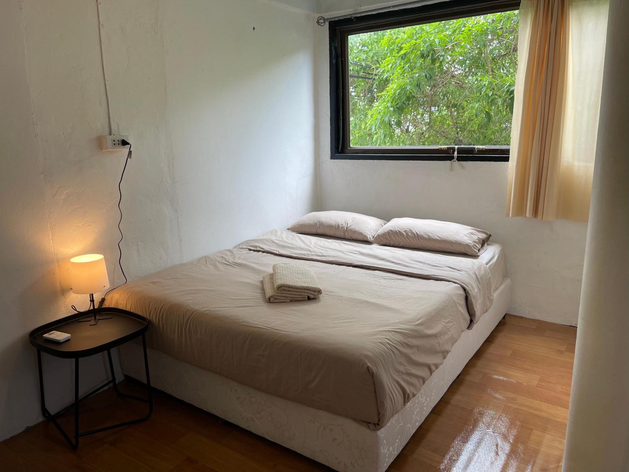 Budget Room Koh Phangan Pier With Ac Ngoại thất bức ảnh